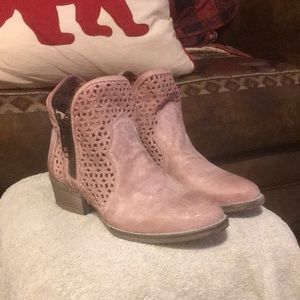 Circle G Pink Leather Boots size 10